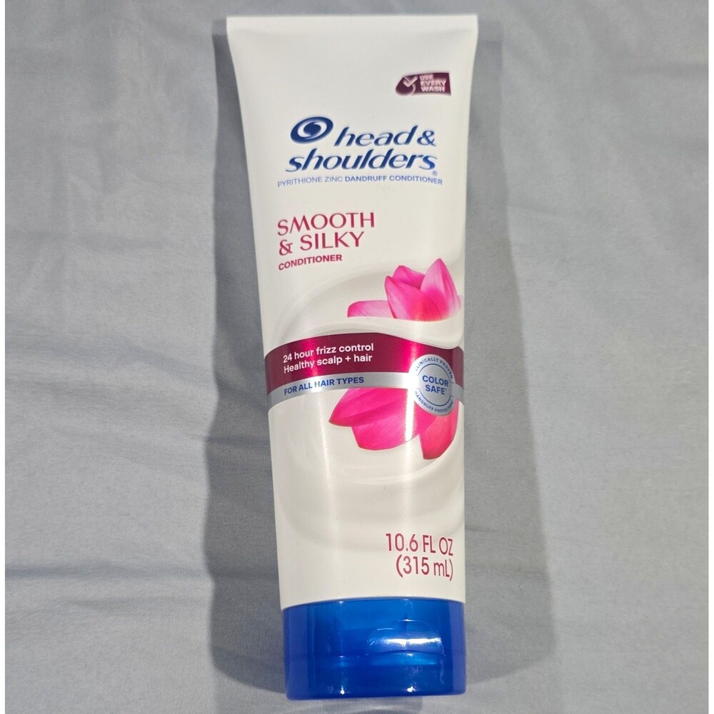 Head & Shoulders Smooth & Silky Anti-Dandruff Conditioner Frizz B20 Control 10.6